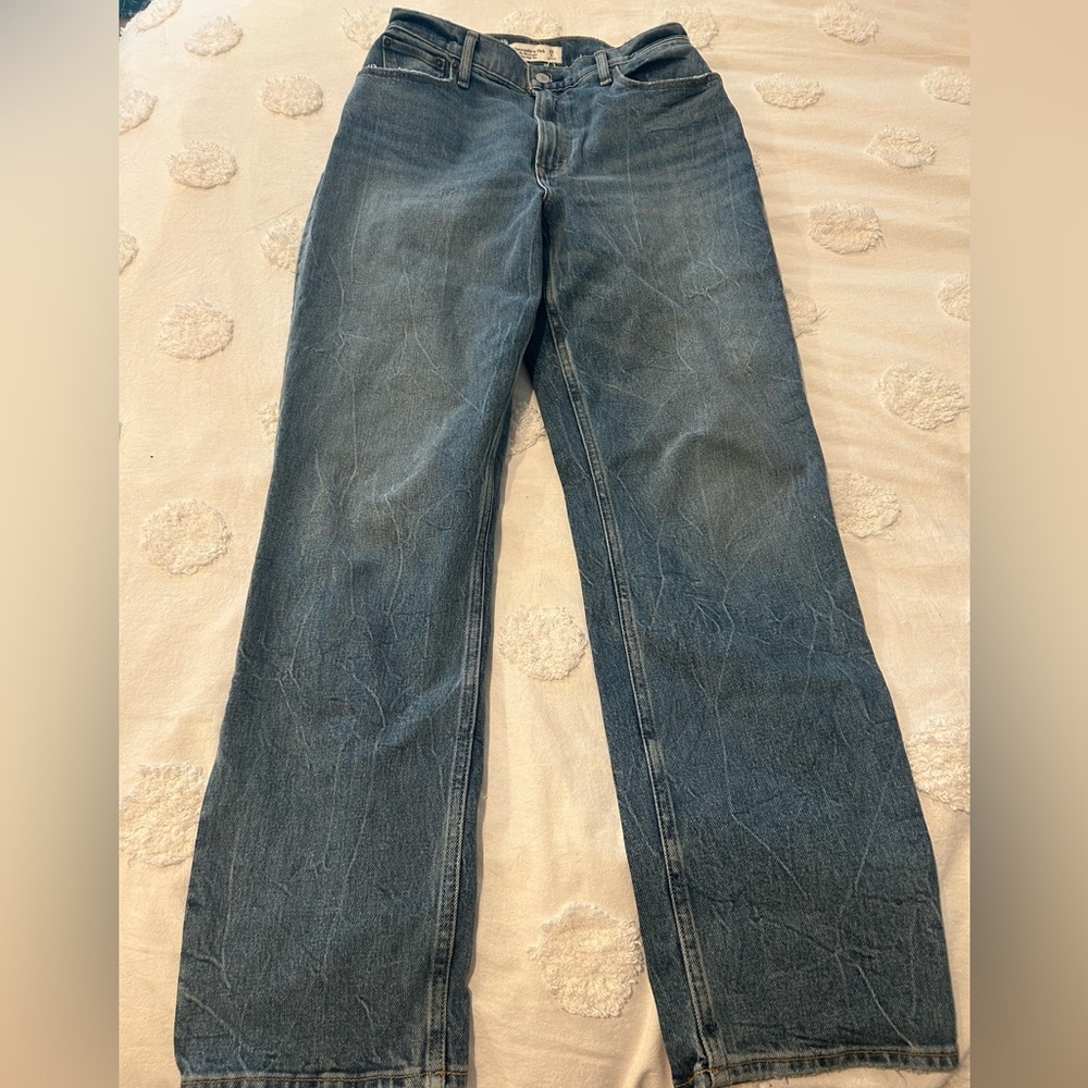 Abercrombie Curve Love High Waist Straight Leg Jeans Size 28